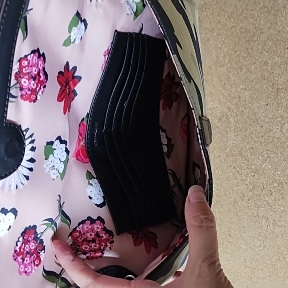 Stella And Dot Fabric Camo Clutch - Picture 4 of 7